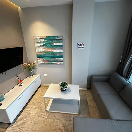 Deluxe Apartment *