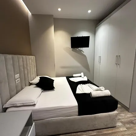Deluxe Apartamento Tirana